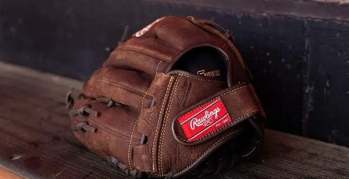 Best Baseball Glove for 11 Year Old