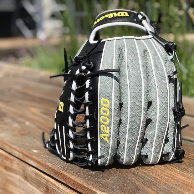 Best Outfielder Gloves iBatReviews